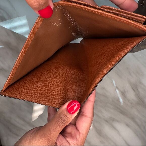 Louis Vuitton Trifold Wallet (Authentic) - Picture 9 of 14